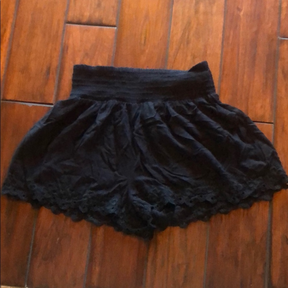 🌺3for$20 American eagle flowy  black shorts
